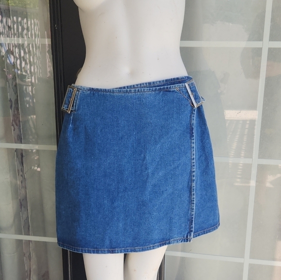 VTG 90s GUESS Buckle Wrap Denim Skirt - Picture 6 of 7